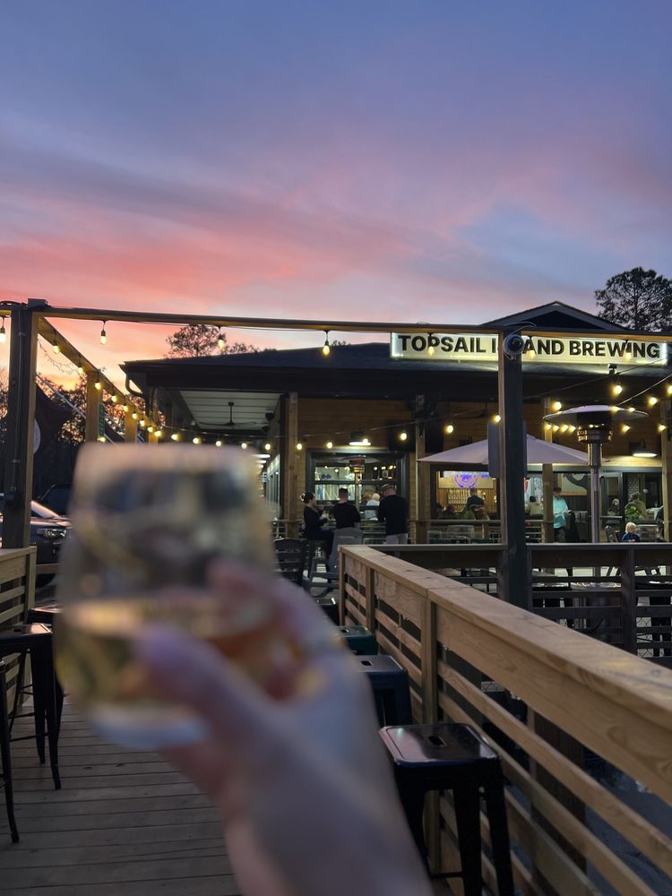 Topsail Island Brewing Image