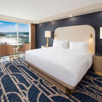 Hyatt Regency - 1 King Bed Premium Fallsview Suite - Hotels Near Me - Niagara Falls, Ontario Hyatt Regency - 1 King Bed Premium Fallsview Suite - Hotels Near Me - Niagara Falls, Ontario