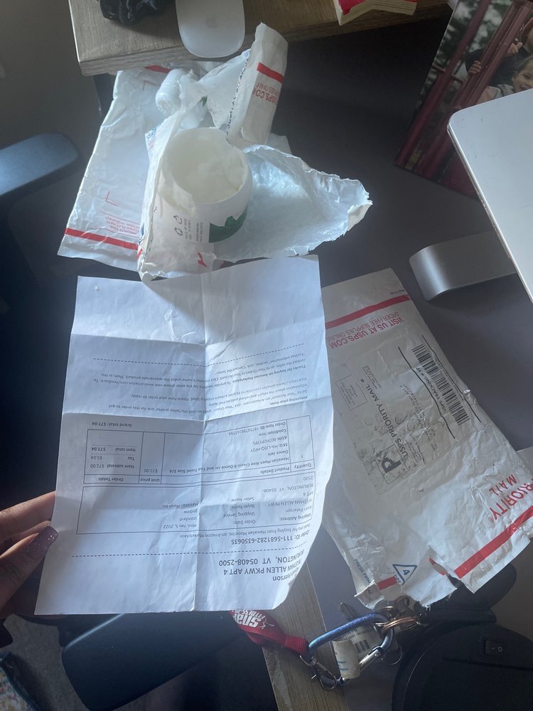 THE UPS STORE CLOSED 1127 North Ave, Burlington, Vermont Shipping