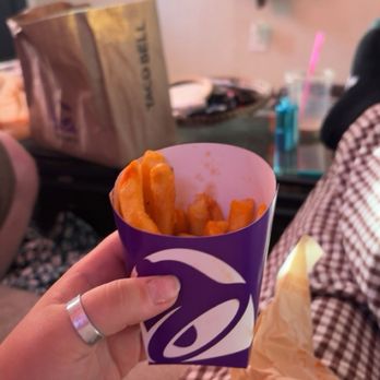 Taco Bell - I hadn't eaten one single fry yet. - Fast Food Near Me - Snohomish, Washington Taco Bell - I hadn't eaten one single fry yet. - Fast Food Near Me - Snohomish, Washington