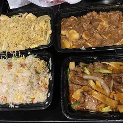 Wah Kee Chinese Seafood Cuisine - Singaporean fried noodles, salted fish chicken fried rice (my favorite), beef stew and Mongolian beef