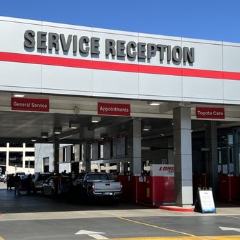 Longo Toyota - Service Center at Longo Toyota in El Monte, California - Car Dealers Near Me - El Monte, California