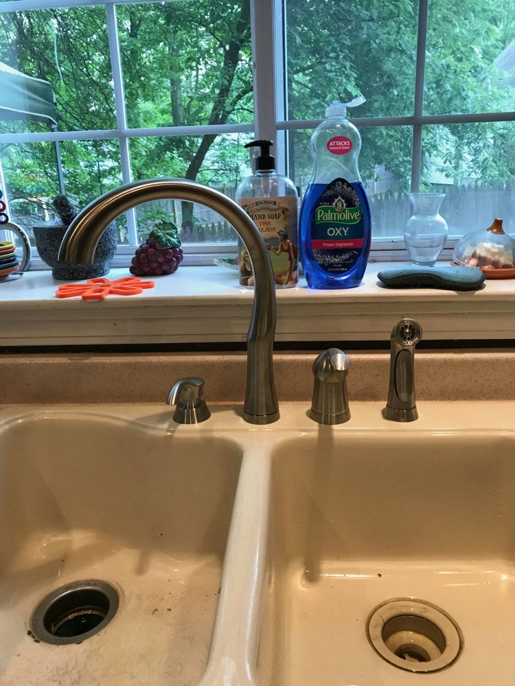 Slide of Bluefrog Plumbing + Drain of Central Connecticut