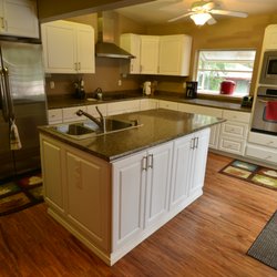 Manzanita Cabin - Kitchen has everything you need for your stay at the manzanita cabin.