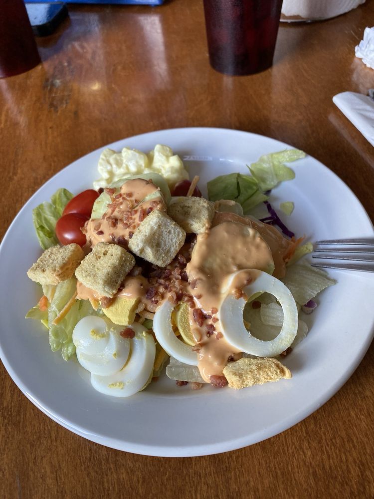 MAINSTREET BAR AND GRILL Updated April 2024 202 Main St, Terril