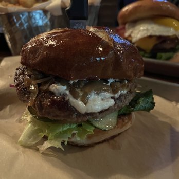 Craft Burger - My custom made burger with garlic aioli, garlic cheese, lettuce, tomato, and both taw and grilled onions on pretzel bun. - Burgers Near Me - Placentia, California