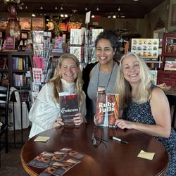 FoxTale Book Shoppe