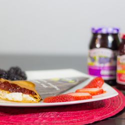 Vanilla Crepes - Cheesecake Straberry Jam