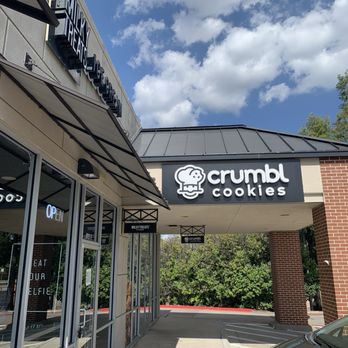 Crumbl - Legacy Drive - Bakeries Near Me - Plano, Texas