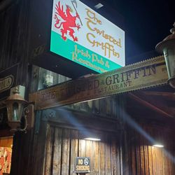 The Twisted Griffin - Sign seen from the main street