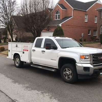 Larry Hymer Sewer Cleaning Logo