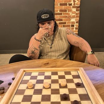 Chronic Guru - Games while you're enjoying your drinks - Cocktail Bars Near Me - Orlando, Florida