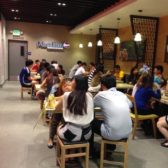 Meet Fresh - seating area. - Desserts Near Me - Irvine, California
