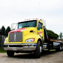 Bartlett's Towing - Bartlett Towing- Flatbed