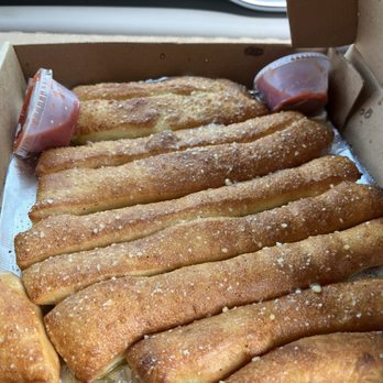 Baby Jakes Pizza - Bread sticks - Pizza Near Me - Davison, Michigan