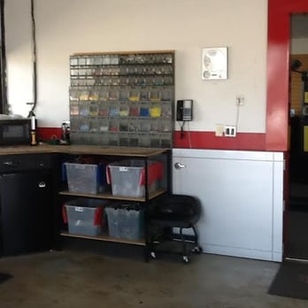 Al & Ed's Autosound - Now that's a clean and organized install bay! - Car Stereo Installation Near Me - Escondido, California Al & Ed's Autosound - Now that's a clean and organized install bay! - Car Stereo Installation Near Me - Escondido, California