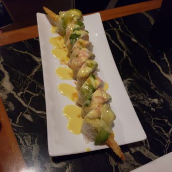 The Frying Pan - Honey bun roll - Sushi Bars Near Me - Dixon, California