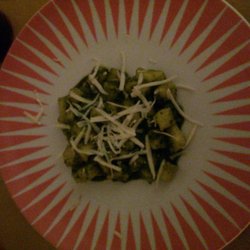 Osteria Dodici Rondini - Gnocchetti fatti in casa con pesto di erbette aromatiche e ricotta salata