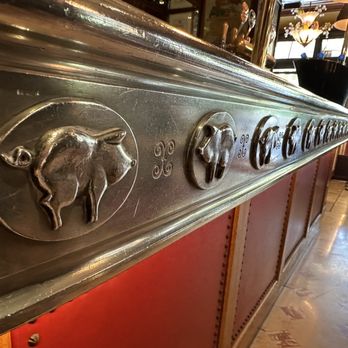 Au Pied de Cochon - Bar - Seafood Near Me - Paris, 75 Au Pied de Cochon - Bar - Seafood Near Me - Paris, 75
