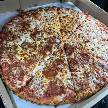 Pizza Kraft - Kraft Your Own (Half Pep / Half Cheese) - Sandwiches Near Me - Lomita, California Pizza Kraft - Kraft Your Own (Half Pep / Half Cheese) - Sandwiches Near Me - Lomita, California