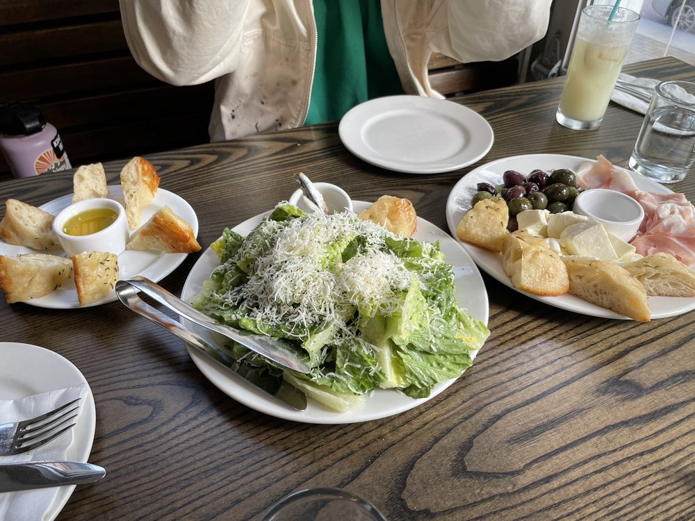 Social spots from Pizzeria Verità