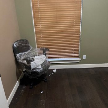 Bellhop Moving - office - Self Storage Near Me - Houston, Texas