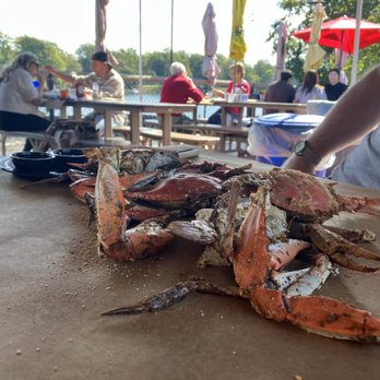 Cantler's Riverside - Seafood Near Me - Annapolis, Maryland