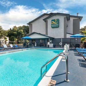 Quality Inn Leesburg Chain Of Lakes 26 Photos Hotels 1392 W