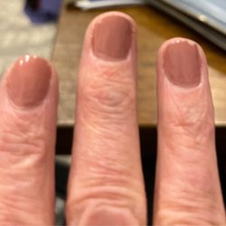 Posh Nail Salon - Chips and uneven polish