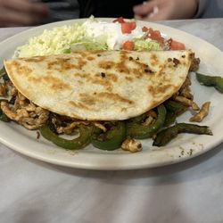Los Amigos - Chicken fajita quasidilla