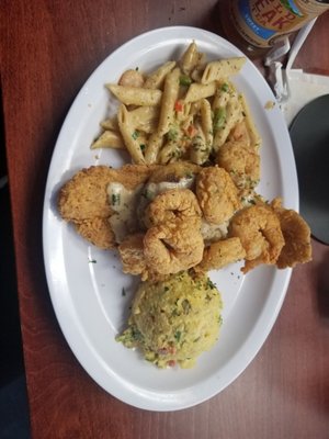 PEEWEE'S CRABCAKES by null