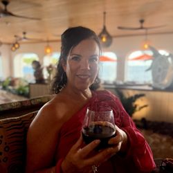 Tanning with Jenny - Tanning and lashes -