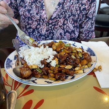 Yen Ching - Something chicken? - Chinese Near Me - Midlothian, Virginia