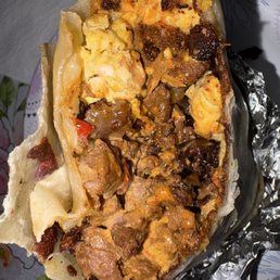 Ordered asada got asada, ordered cilantro cream didn't get that, ordered the grilled onions got pico instead. Ordered asada got asada, ordered cilantro cream didn't get that, ordered the grilled onions got pico instead.