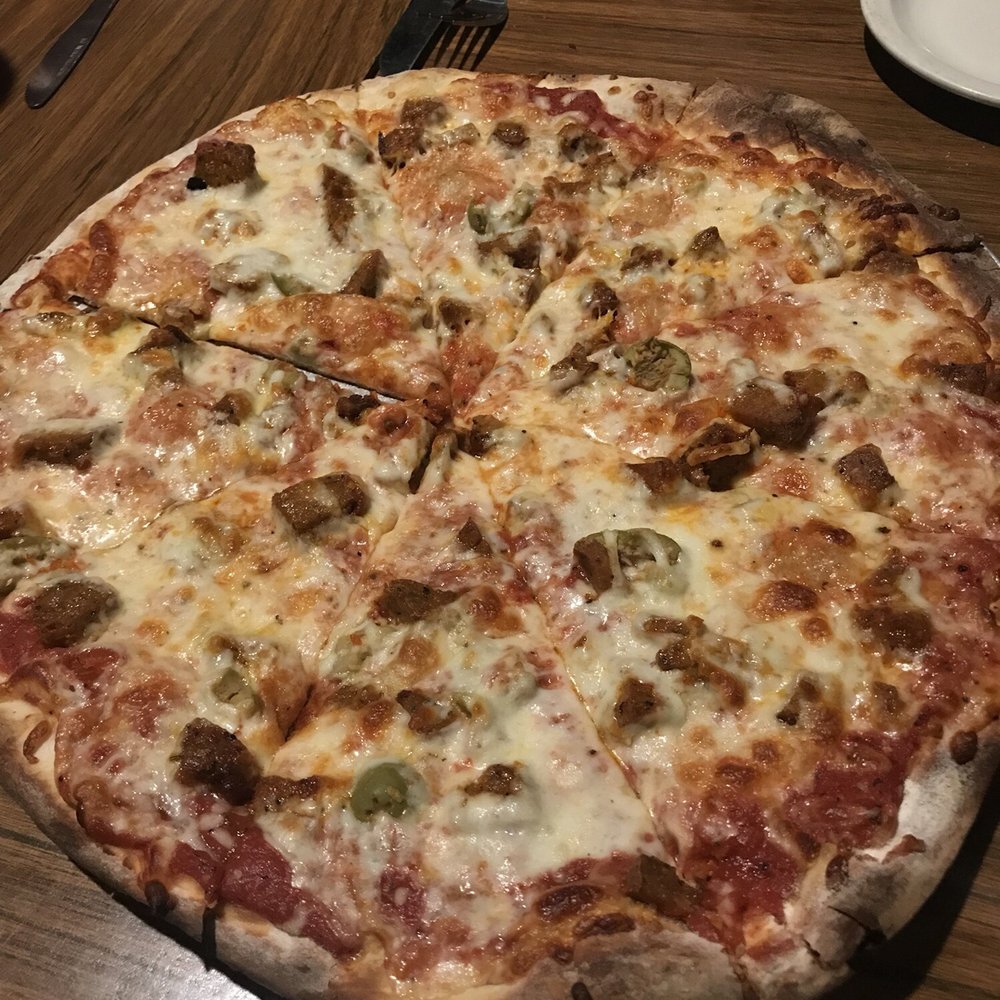 Chuck's Restaurant - Pizza Near Me - Des Moines, Iowa Chuck's Restaurant - Pizza Near Me - Des Moines, Iowa