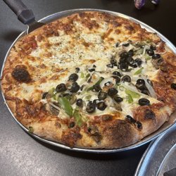 Cirello's Pizza - Half Veggie Special/Half Meg 's Meal