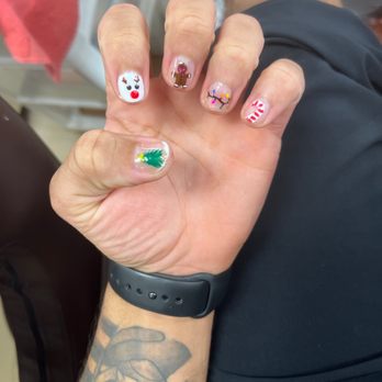 Modern Nail Spa - Nail Salons Near Me - Camarillo, California
