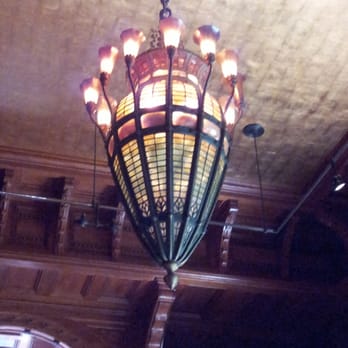 Driehaus Museum - Tiffany Lamp - Museums Near Me - Chicago, Illinois