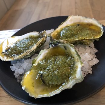Henrietta Red - Green curry wood fired oysters - New American Near Me - Nashville, Tennessee