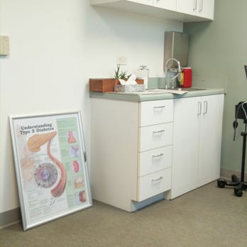 Michael Lin, MD - Inside the patients room waiting for doctor - Endocrinologists Near Me - San Gabriel, California Michael Lin, MD - Inside the patients room waiting for doctor - Endocrinologists Near Me - San Gabriel, California