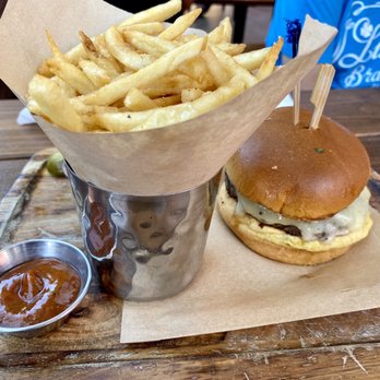 Finney's Crafthouse - Burbank - Black Truffle Burger - New American Near Me - Burbank, California
