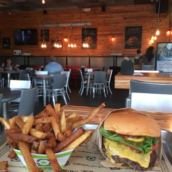 BurgerFi - BurgerFi, Pembroke Pines - Burgers Near Me - Pembroke Pines, Florida