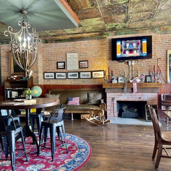 William Watson Hotel - Hotels Near Me - Pittsfield, Illinois
