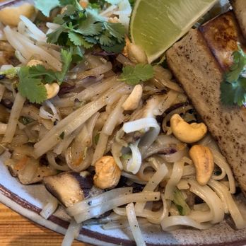 7 Devils Waterfront Alehouse - Rice Noodle Bowl - Seafood Near Me - Coos Bay, Oregon