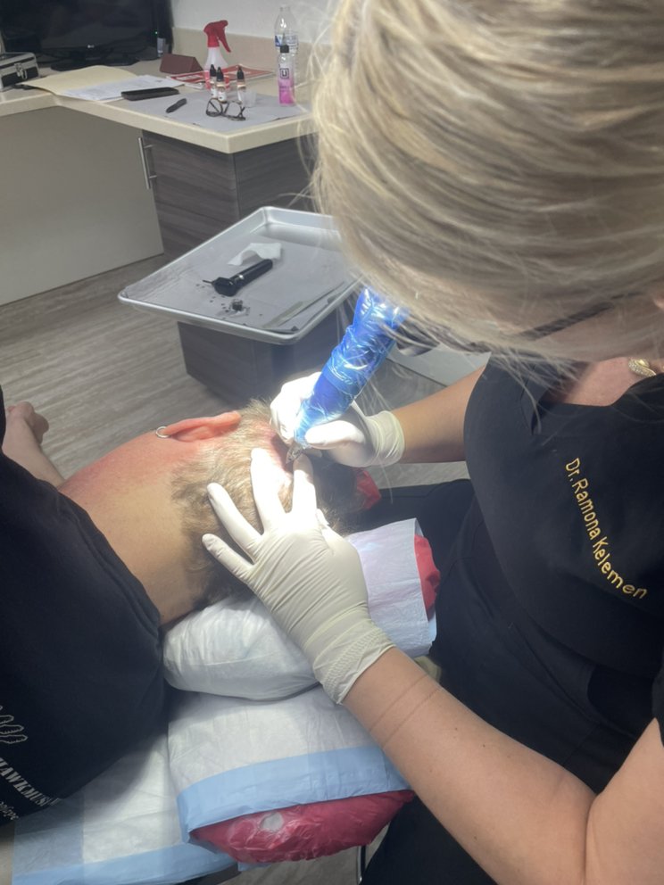 Hair 4 Life Medical Logo