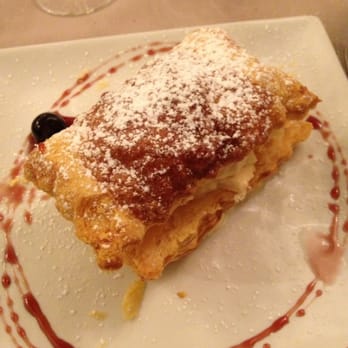 San Marco - Millefeuille vanille et amarena - Restaurants Near Me - Nantes, 44 San Marco - Millefeuille vanille et amarena - Restaurants Near Me - Nantes, 44