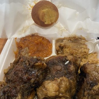 Great Taste Cafe - Oxtail plate with sweet potatoes and cornbread dressing - Soul Food Near Me - Baton Rouge, Louisiana Great Taste Cafe - Oxtail plate with sweet potatoes and cornbread dressing - Soul Food Near Me - Baton Rouge, Louisiana