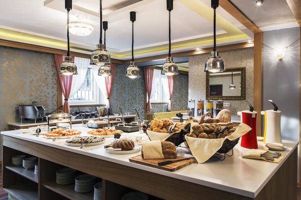 Hotel International Prague by null
