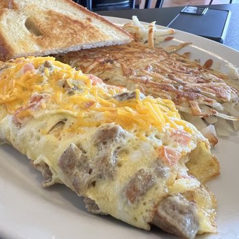The Brunch Cafe - 2022.08.21 sausage omelette - Cafes Near Me - Anaheim, California