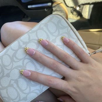 Easy Nails - Yellow and blue French tip nails - Nail Salons Near Me - Mississauga, Ontario Easy Nails - Yellow and blue French tip nails - Nail Salons Near Me - Mississauga, Ontario